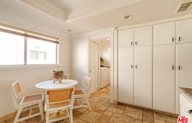 17158 PALISADES CIR