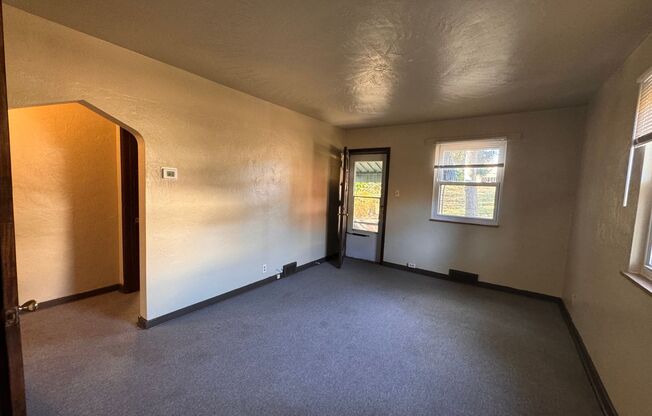 2 Bedroom Single Family Home - Central AC - NO PETS