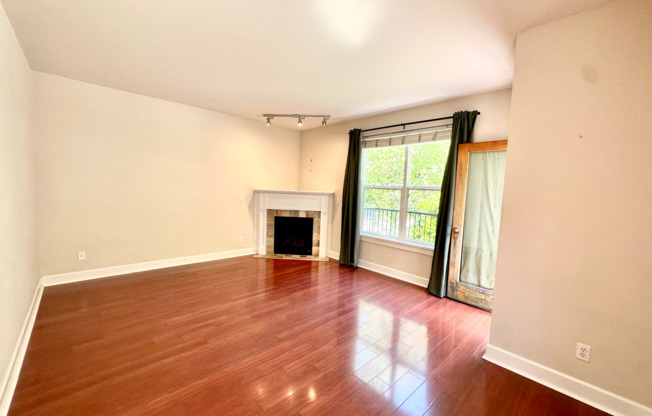 Spacious 3bed/3.5bath Townhome in West Seattle!