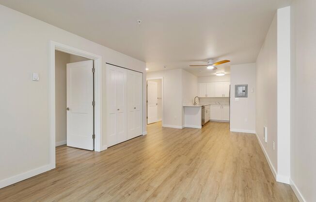 1 bed, 1 bath, 593 sqft, $1,895, Unit 403