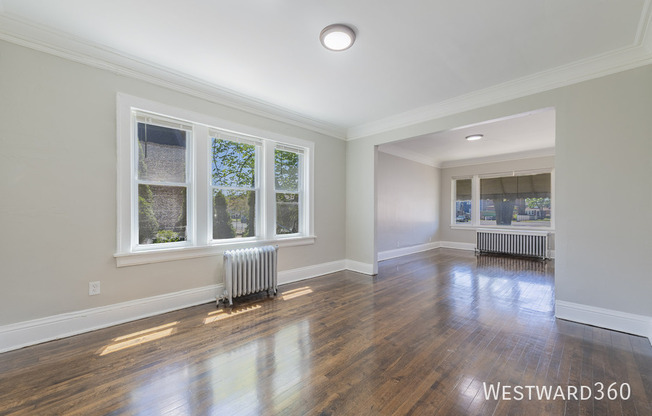 4011 ELM ST