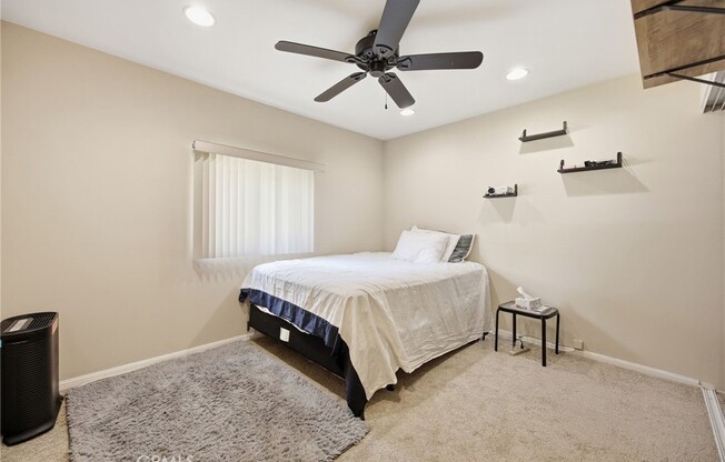 5 beds, 3.5 baths, 2,914 sqft, $5,500