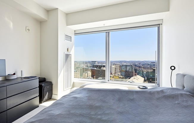 1 bed, 1.5 baths, 1,035 sqft, $5,500, Unit 22H