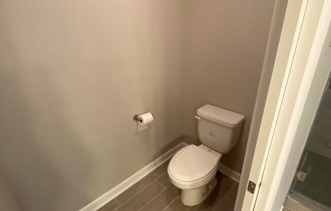 4 beds, 2.5 baths, $4,199