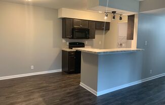 3 beds, 2 baths, 1,032 sqft, $1,200, Unit G