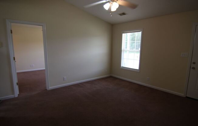 Home For Rent Near Heritage Park!