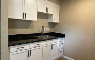 Welcome to Oakridge Apartments