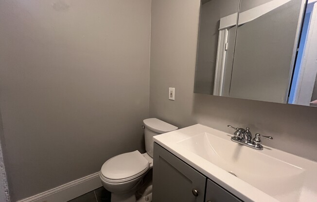 376 Riverway