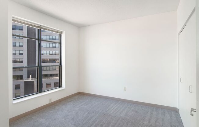 2 beds, 1 bath, 1,045 sqft, $2,300, Unit 0610