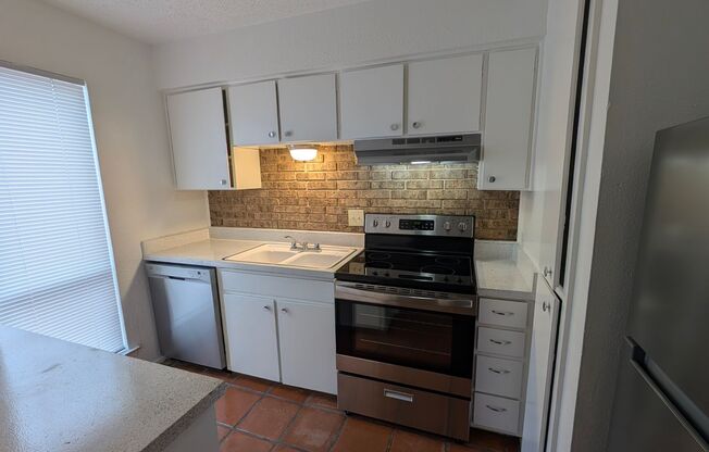 1 bed, 1 bath, 558 sqft, $750, Unit *209