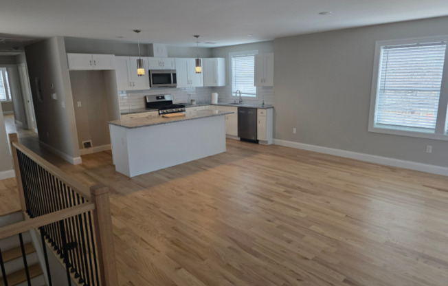 120 ELIZABETH AVE