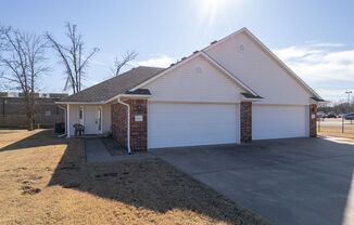 Newly Updated Fort Smith Duplex!