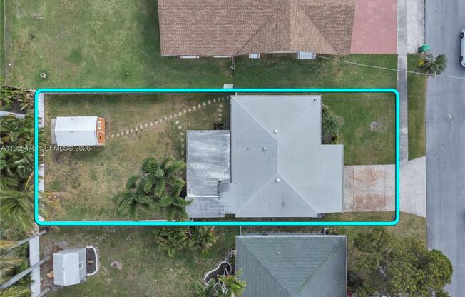 211 SE 1ST TER DANIA, FL 33004