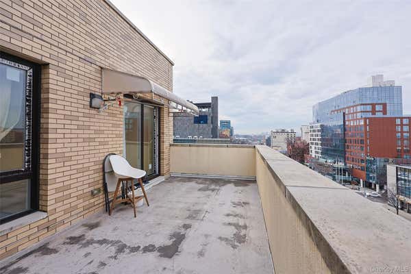 138 12 NORTHERN BLVD