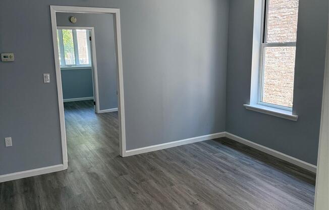 922 NEW LOTS AVE