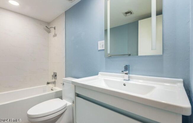 2 beds, 2 baths, $2,195, Unit # 310