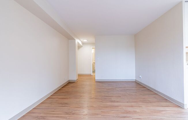1 bed, 1 bath, 784 sqft, $1,835, Unit 416