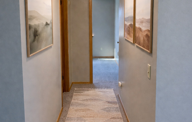 2 beds, 1 bath, 720 sqft, $1,125, Unit 25