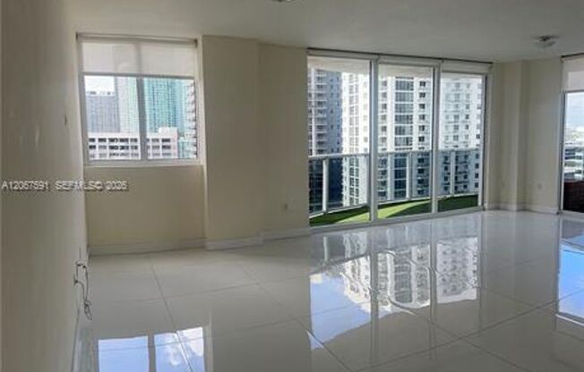 3 beds, 2 baths, $4,200, Unit # 1605