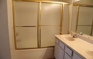 Lovely, Light-Filled 2 Bedroom, 2 Bath Condo