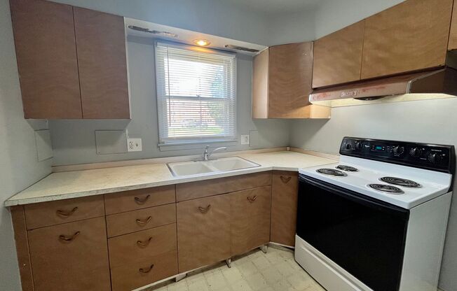 1 bed, 1 bath, $725, Unit 8163