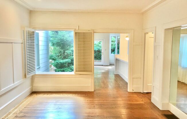 Beautiful 3Br+/2.5Ba Sea Cliff Edwardian Home w/Garden, Private roof deck w/ GG Bridge View! - PROGRESSIVE