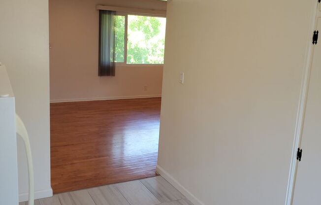 2338-52 PENMAR AVE.