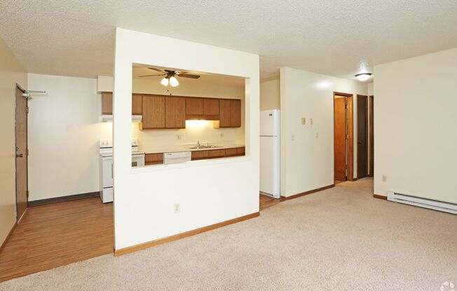 2 beds, 1 bath, 850 sqft, $870, Unit 2110-11