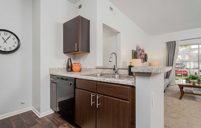 Alexander Court - 11