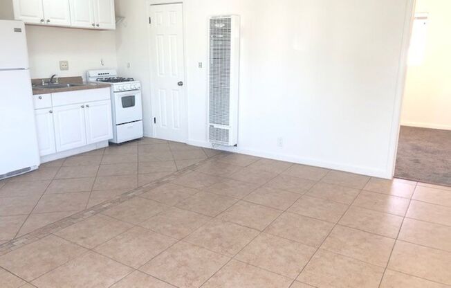 1 bed, 1 bath, $1,800, Unit # #D