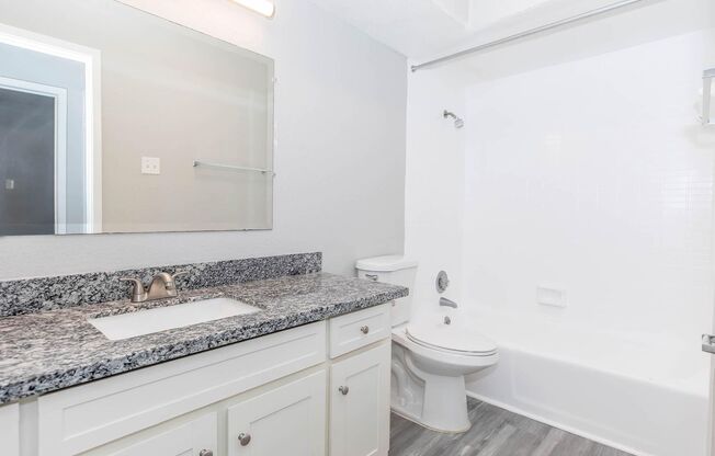 1 bed, 1 bath, 714 sqft, $1,015, Unit 111 Up