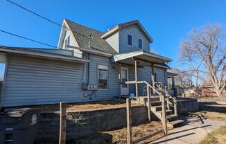 Duplex with in-unit laundry