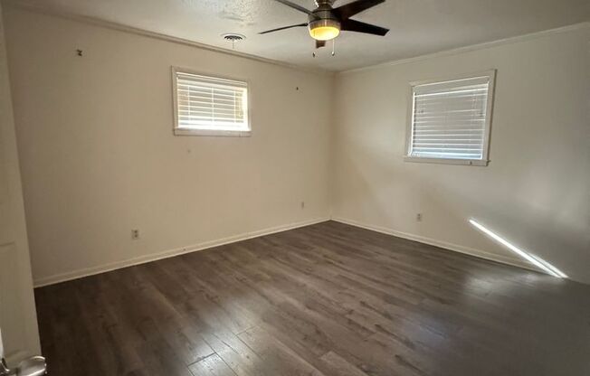 Large 2 bedroom / 2 bath Available Now