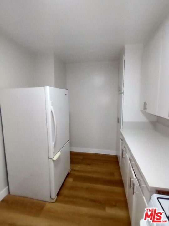 1540 N LAUREL AVE
