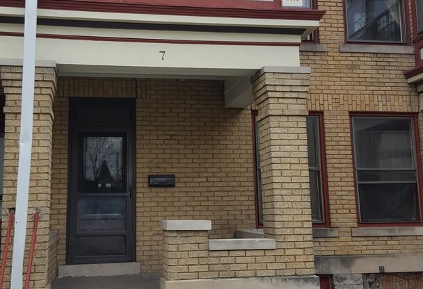 2421 N High St (OSU)