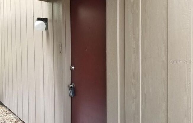 1 Bedroom, 1 1/2 Bath Loft condo at 5101 Eaglesmere Drive, Unit B03, Orlando, FL 32819