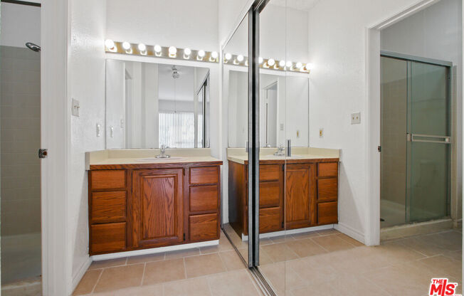 Studio, 1 bath, 388 sqft, $2,200, Unit 522
