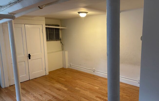 Studio, 1 bath, 426 sqft, $1,700, Unit 101 Summer #120