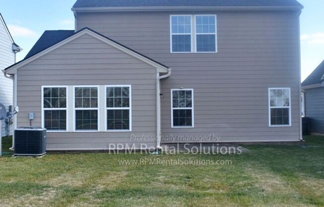 3 beds, 2.5 baths, $2,095