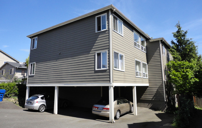 8th Avenue Apartments