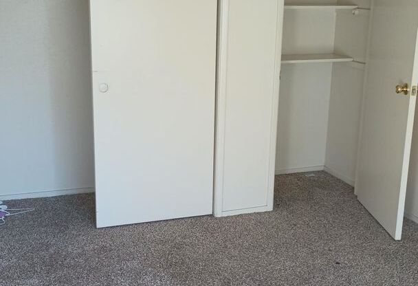 1 bed, 1 bath, 708 sqft, $1,125, Unit 164
