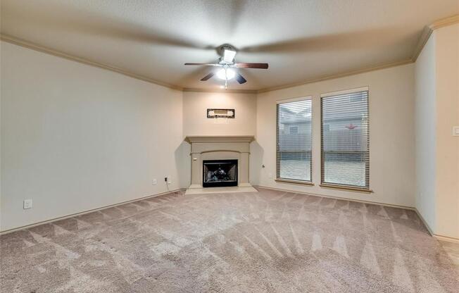 15825 CARLTON OAKS DR