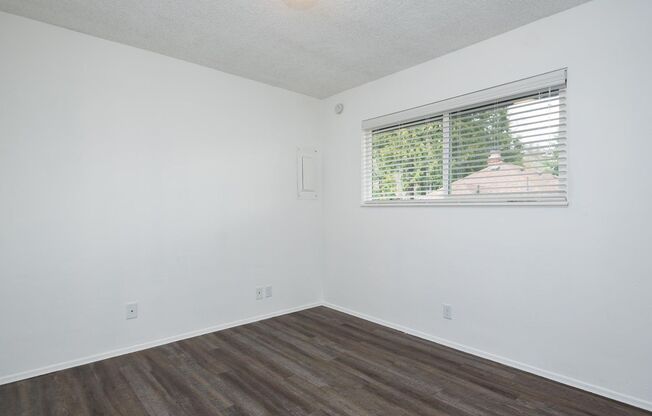 2 beds, 1 bath, 783 sqft, $1,799, Unit 102