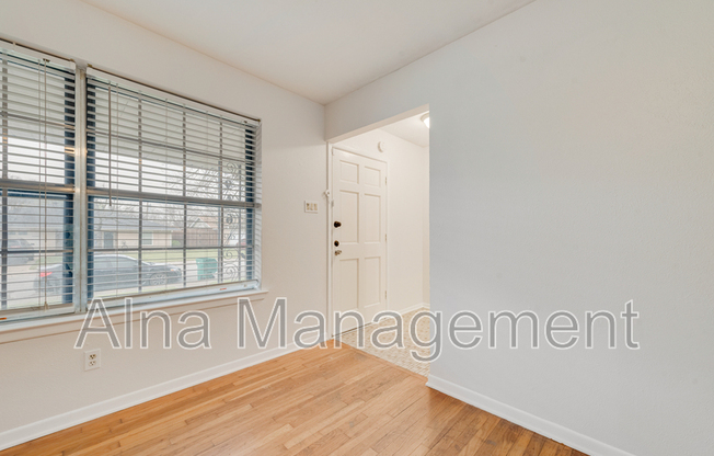 926 HARRINGTON DR