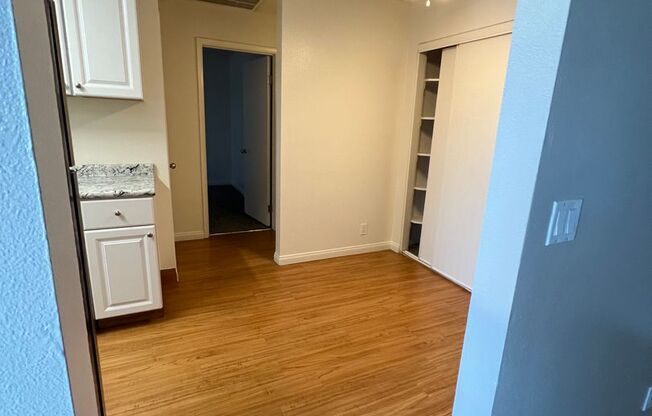 1 bed, 1 bath, 592 sqft, $1,129, Unit 116