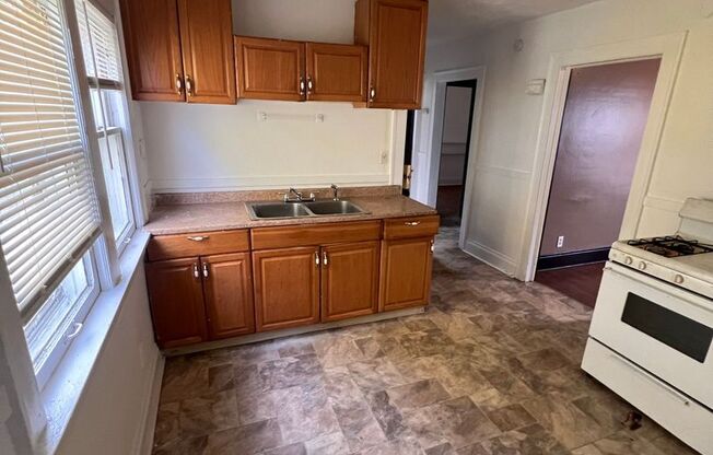 4 beds, 1 bath, $1,795