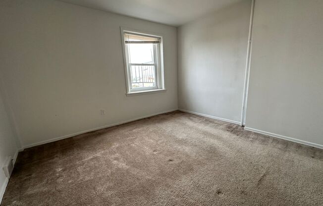 2 beds, 1 bath, 785 sqft, $1,299, Unit 3217 Brereton St. #1