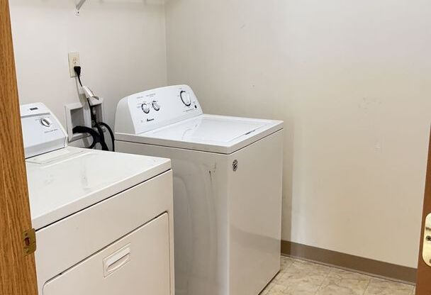 3 beds, 2 baths, 1,200 sqft, $1,325, Unit TE218X-247