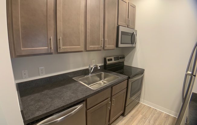 1 bed, 1 bath, 550 sqft, $980, Unit 105B