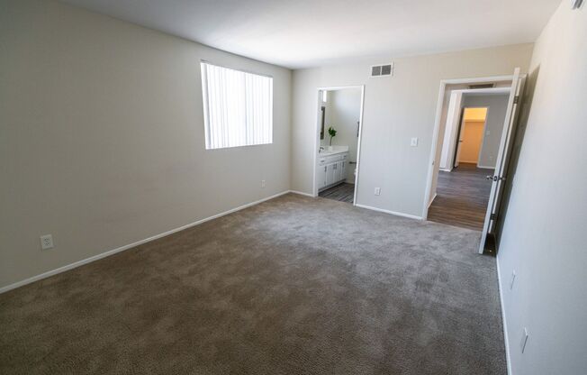 3 beds, 2 baths, 1,350 sqft, $2,548, Unit 101